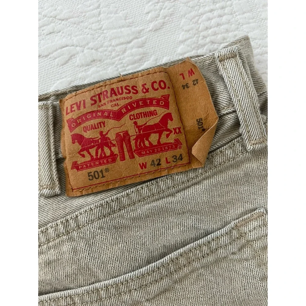 Levis 501 Beige Jeans WHITE OAK CONE DENIM Mens 42x36 (FITS 38x30) Button Fly